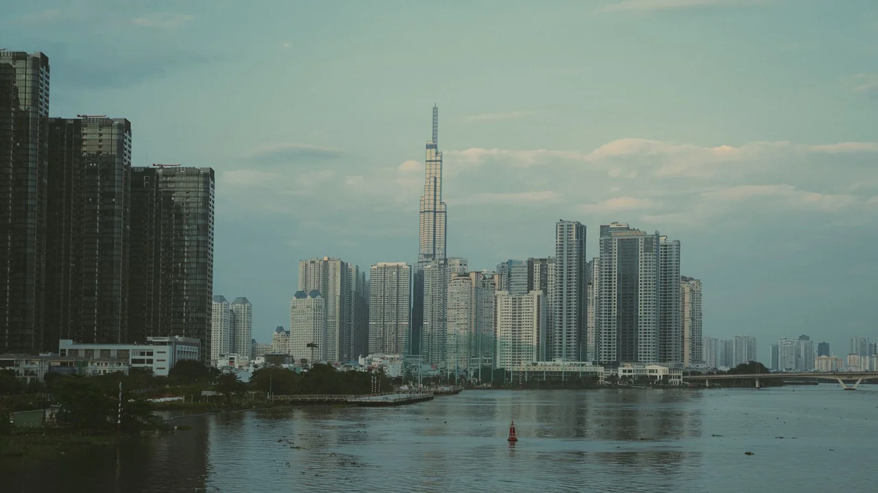 免费看黄软件下载的风险与安全指南